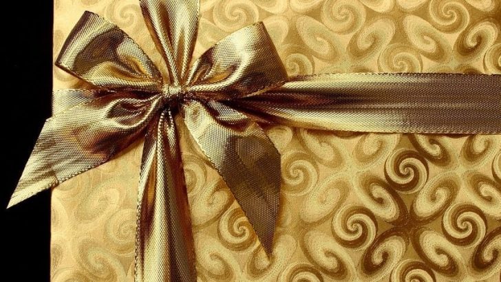 Best Gifts for a Cancer Man – 6 Perfect Gift Ideas