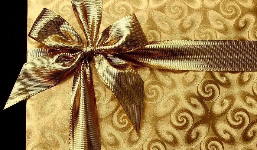 21 Best Gift Ideas For a Cancer Man