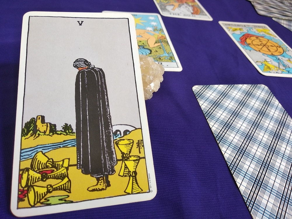 The (5) Five of Cups Tarot Card Meaning – Minor Arcana