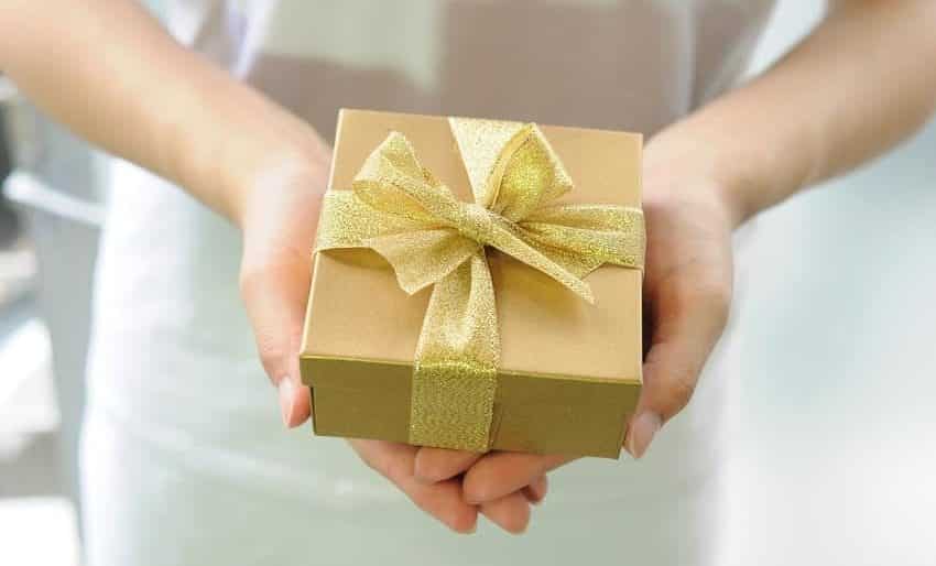 24 Best Gift Ideas for a Pisces Man in 2020