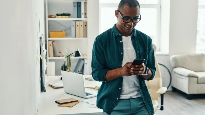 Libra Man Texting Style Signs He Likes You Through Text